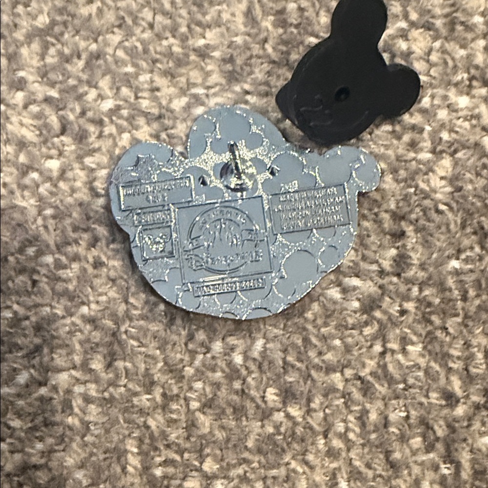 Disney Red Cartoon Character Pin - Picture 2 of 3